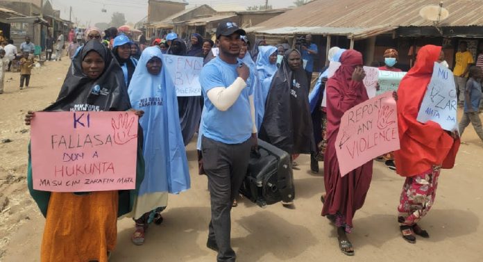 Protesting women groups clamouring end to GBV in Bauchi.