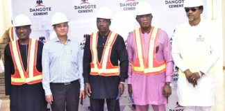 A group picture during the familiarization visit.