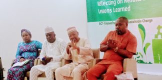 Discussion session by panelists.