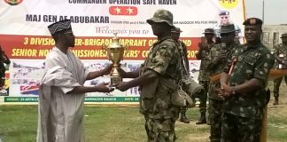 Presentation of trophies at the end of the competition.