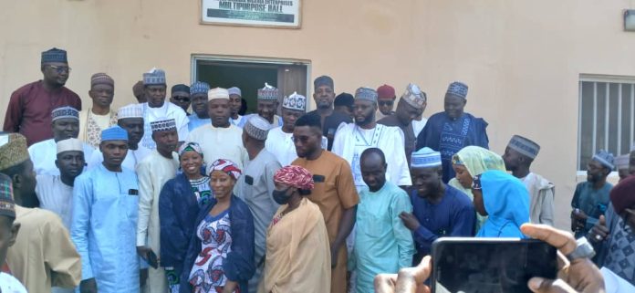 Group picture of the erstwhile leadership of Binani support group with APC leadership during the shift in loyalty meeting in Yola, Sunday.