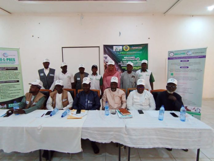 Group picture of participants at the workshop.