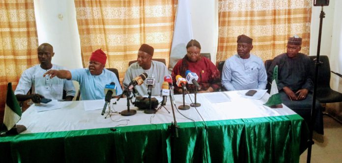 Former minister of foreign affairs, Idi Hong flanked by other dignitaries during the press conference ahead of the coronation of Töl Huba on Tuesday in Yola.