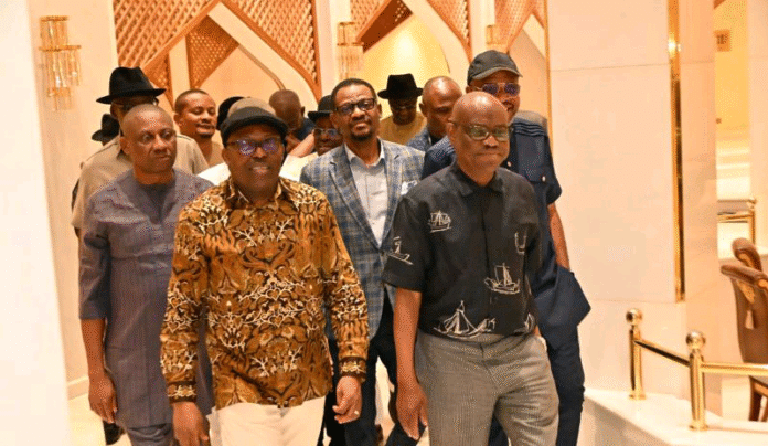 Pic of Rivers stakeholders after the reconciliation meeting.