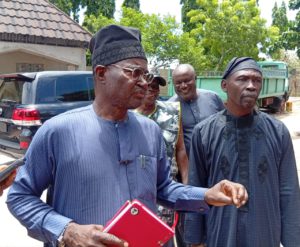 Sen Yaroe and his DG campaign during the distribution of the food items on Thursday.