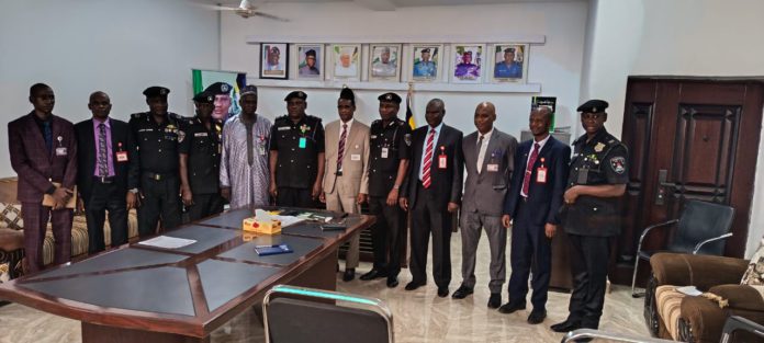 Group picture of the meeting.