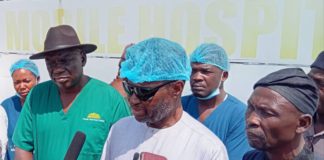 Sen. Yaroe, chief consultant of the outreach and others during an interview session with newsmen in Demsa Cottage hospital on Saturday.